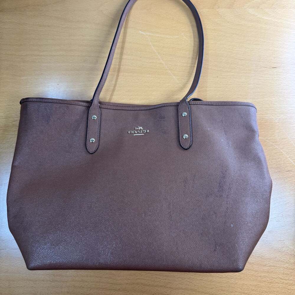 Coach Central Tote With Zip in Brown Leather